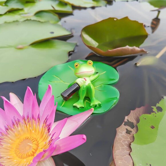Miniature Frog Figurines With Planter Hugger for Flower Yard Lawn Ornament - Picture 7 of 7